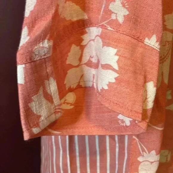 Pretty CJ Banks Peach Floral Women’s 1X Blouse - Picture 6 of 10
